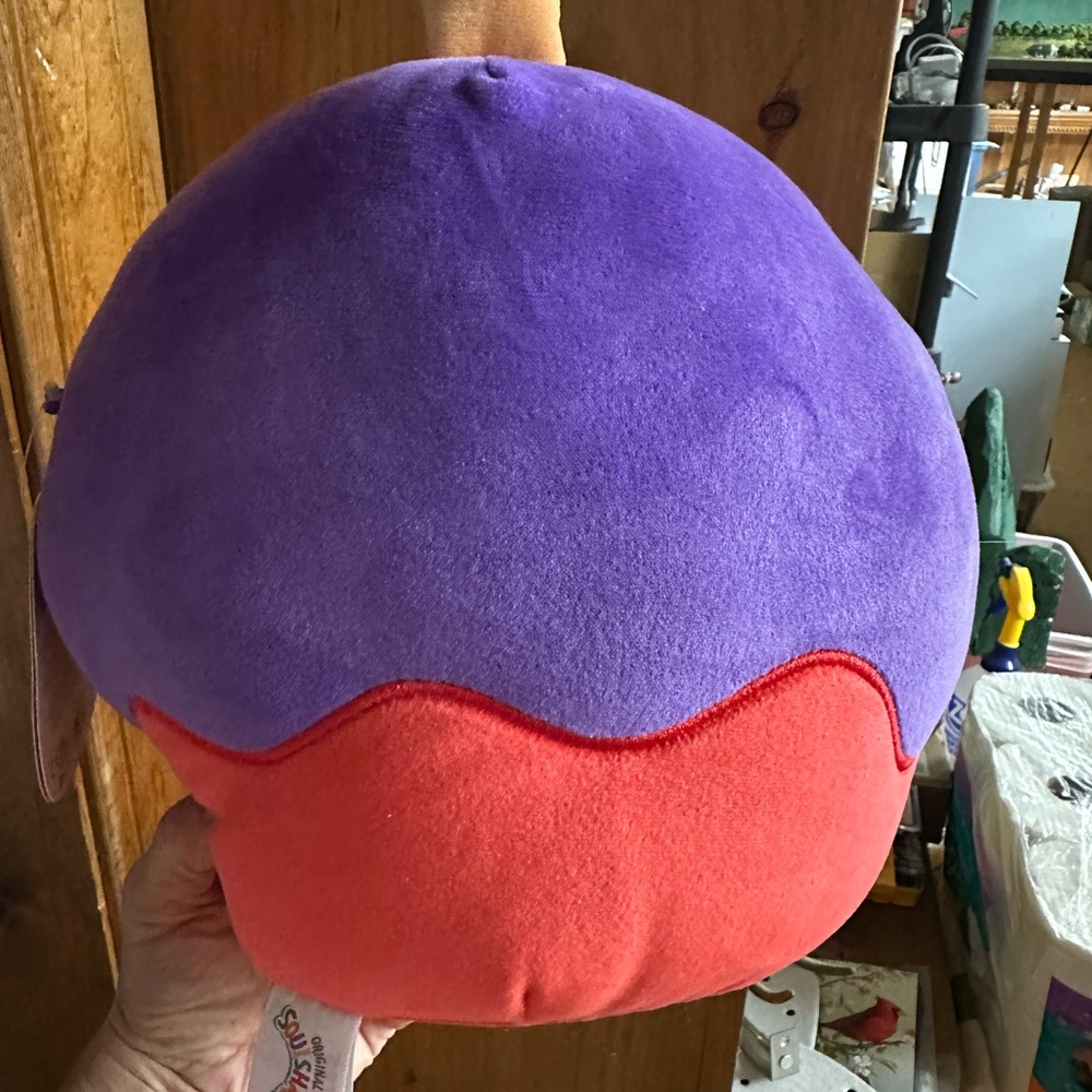 Squishmallow - Picture 2 of 3